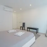 Villa Eden Villa, With Jacuzzi And Ocean View *