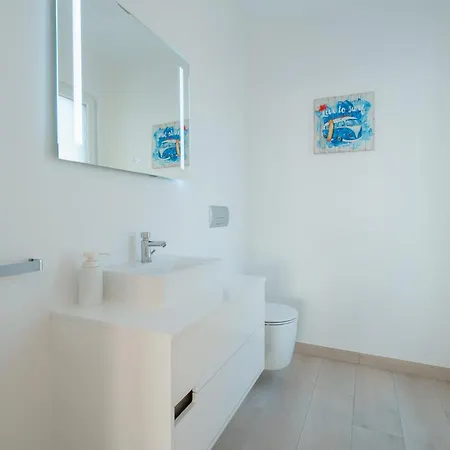 Eden Villa, With Jacuzzi And Ocean View Вилла