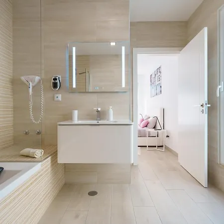 Eden Villa, With Jacuzzi And Ocean View Вилла *