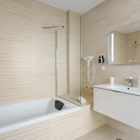 Вилла Eden Villa, With Jacuzzi And Ocean View Ribamar (Lourinha)