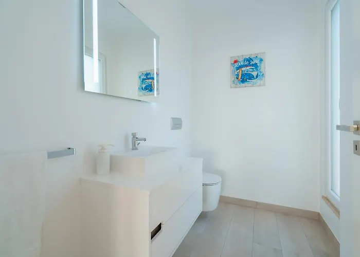 Eden Villa, With Jacuzzi And Ocean View Villa