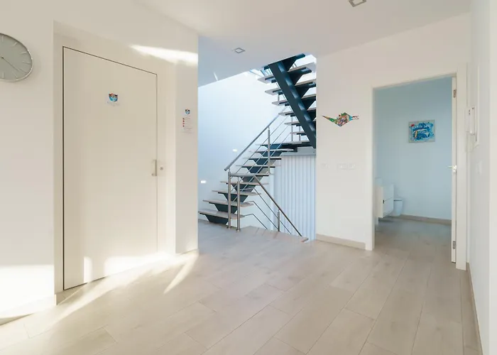 Villa Eden Villa, With Jacuzzi And Ocean View *