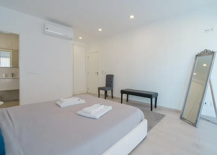 Villa Eden Villa, With Jacuzzi And Ocean View *